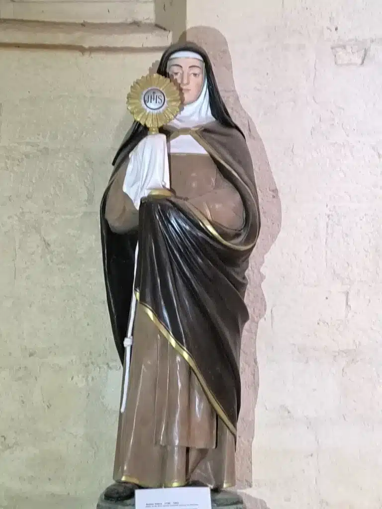 Sainte Claire église de Biron